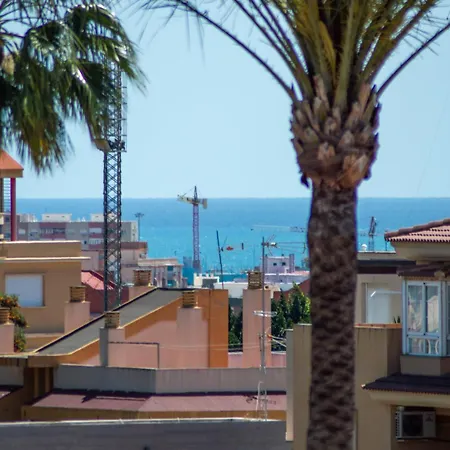 Apartamento Piso Encantador En Carlos Haya *